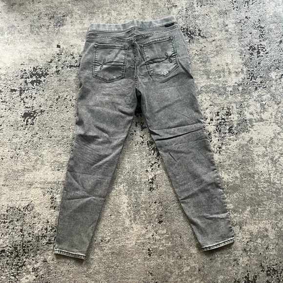 NWOT Levi’s Denizen Gray Wash High rise skinny Jeans, Jeggings size Medium - Picture 6 of 9